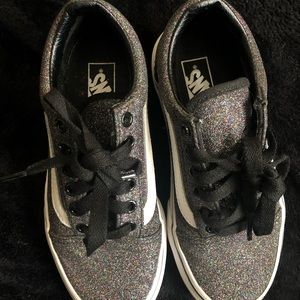Vans unisex kid’s size 13.5. Great condition